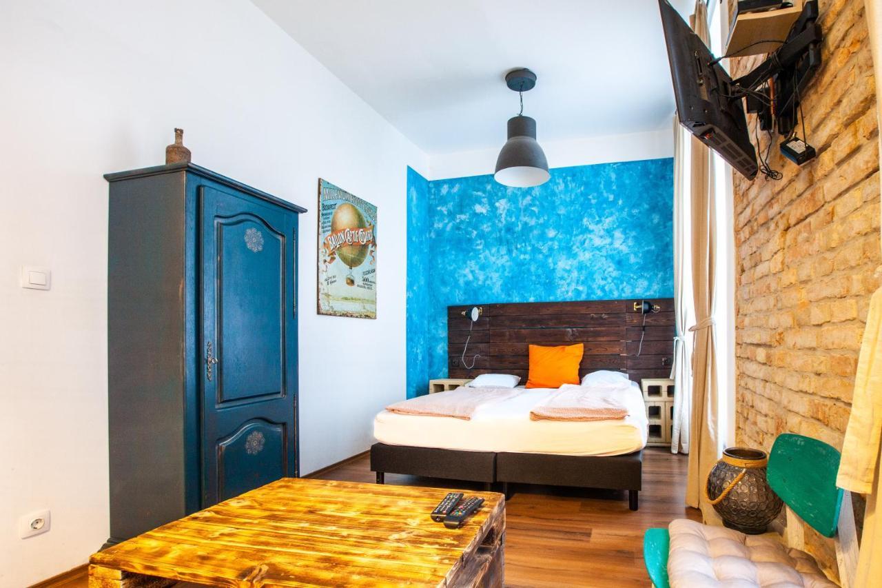 Hedonist Lodge Budapeste Exterior foto
