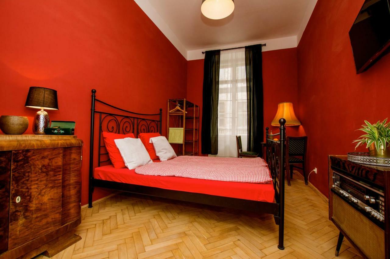 Hedonist Lodge Budapeste Exterior foto